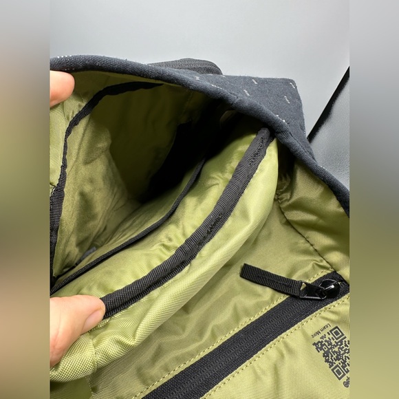 PO Campo Visi Hemp Vega Crossbody Sling Reflective ⚡ Bag Fits Up To 15" Laptop - Picture 7 of 10